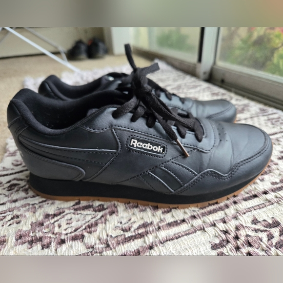 Reebok Shoes - Reebok Black Sneakers